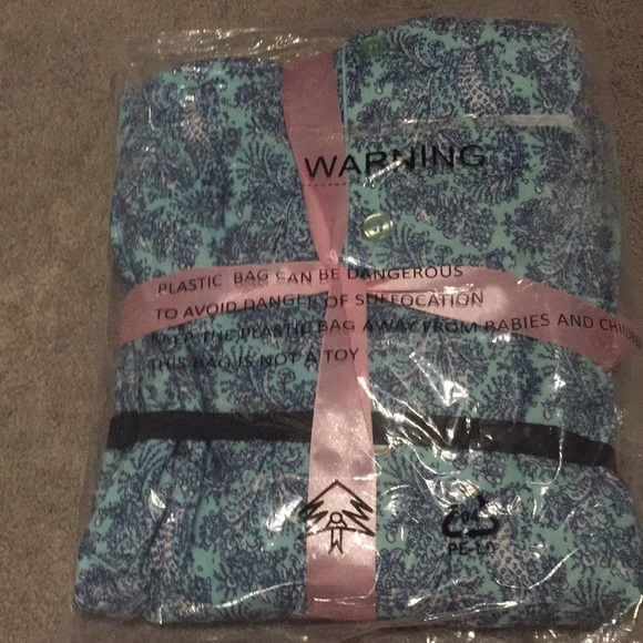 New (Package Opened) Mint Paisley Pajama Set - Picture 8 of 9